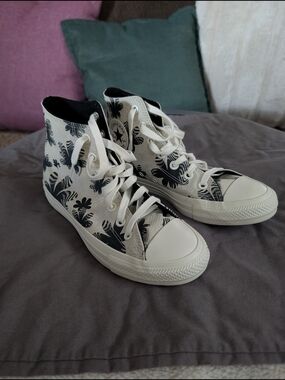 Converse Chuck Taylor All Star High Top Floral Print Sneakers - White/Black